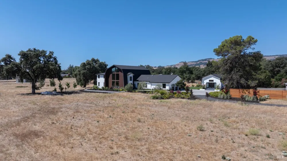 1050 Craig Avenue Sonoma, CA 95476