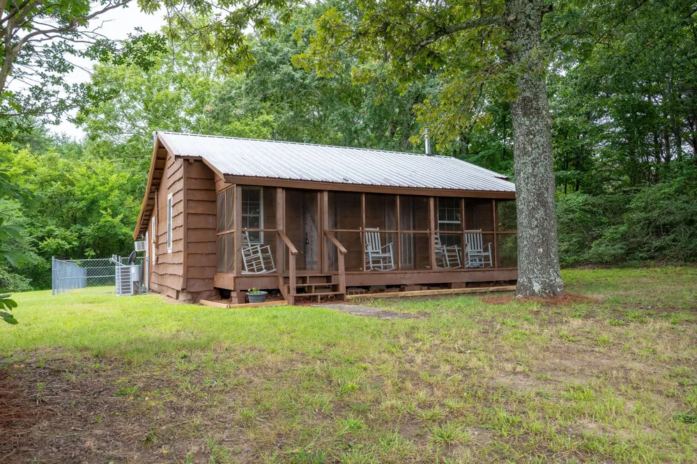 593 County Road 649 Mentone, AL 35984