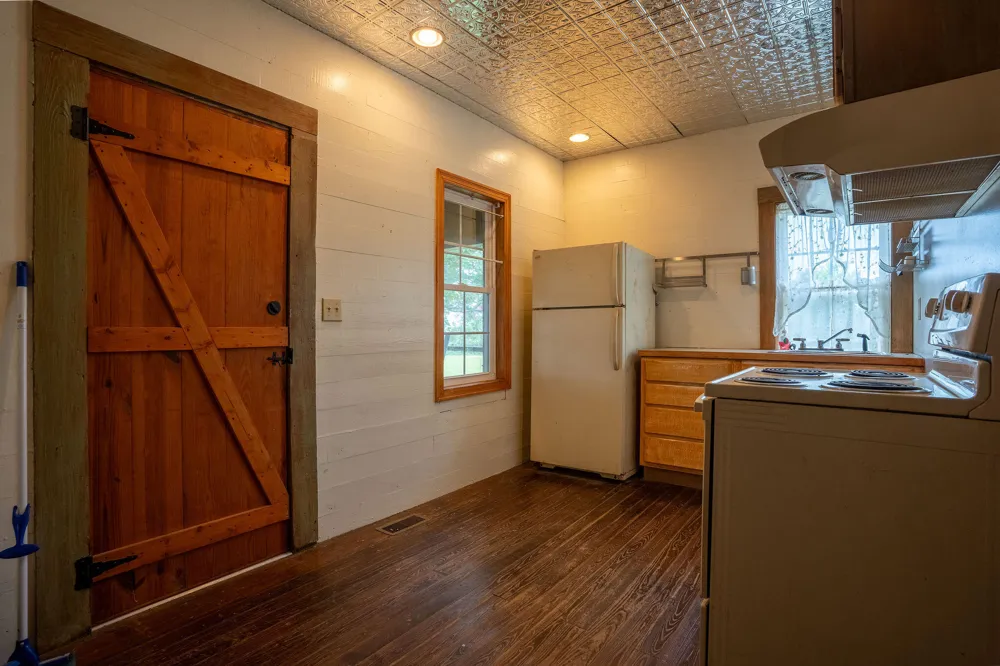 593 County Road 649 Mentone, AL 35984