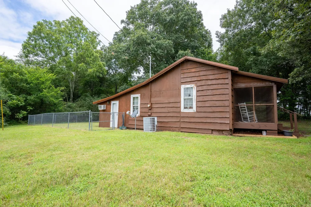 593 County Road 649 Mentone, AL 35984