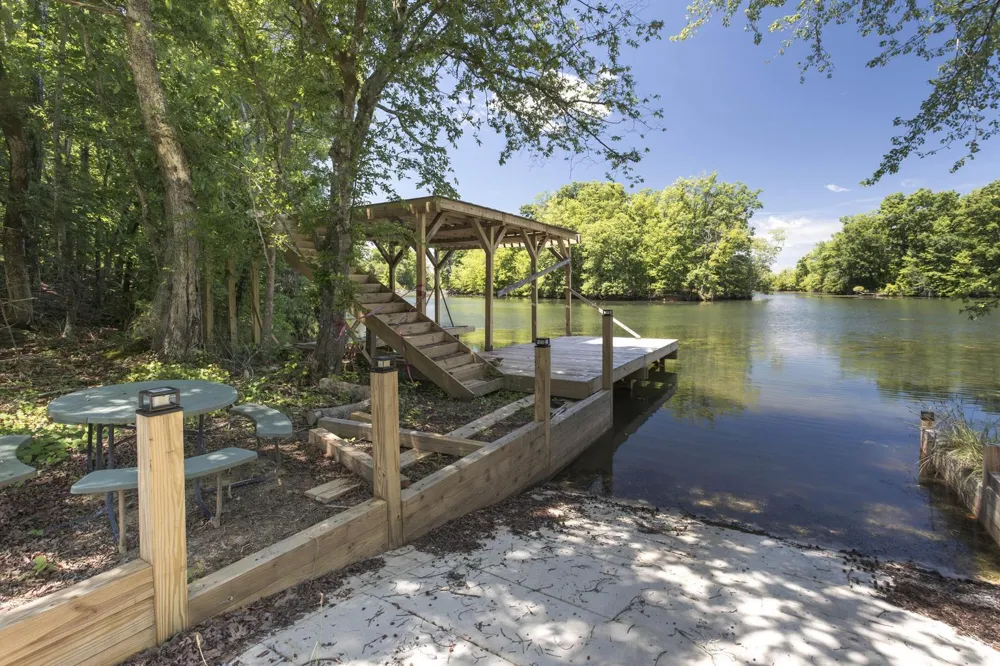 882 Lower River Road Decatur, TN 37322