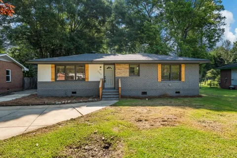 2322 Laurel Drive