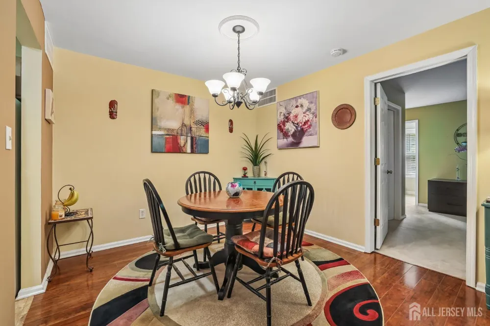 1702 Tanglewood Court Helmetta, NJ 08828