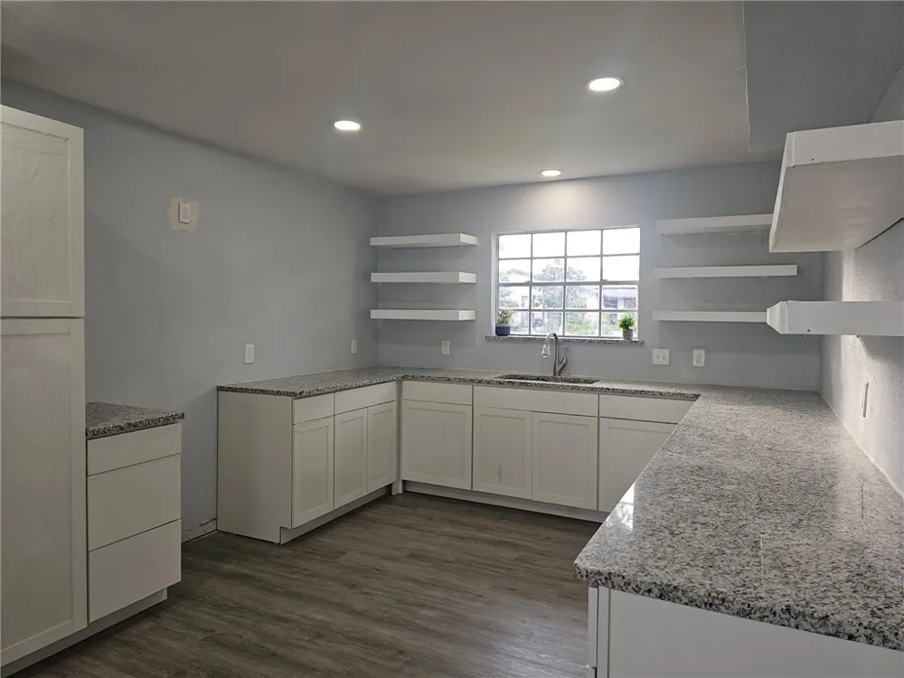 932 Waterview Street Portland, TX 78374