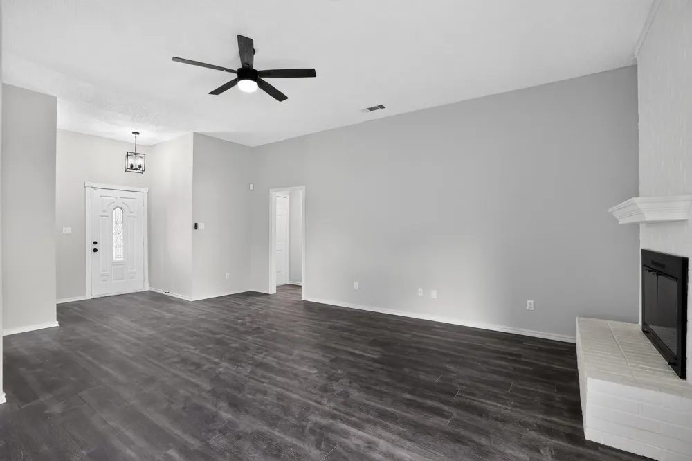 6057 Hillglen Drive Watauga, TX 76148