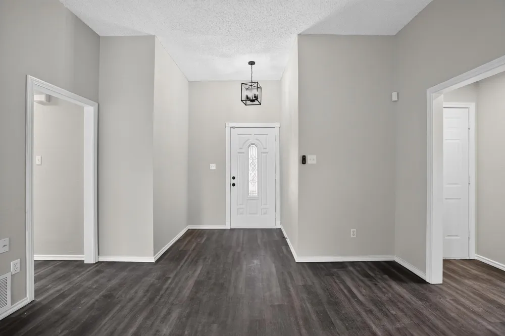 6057 Hillglen Drive Watauga, TX 76148