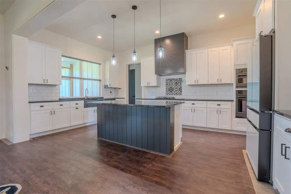 1028 County Road 337 Glen Rose, TX 76043
