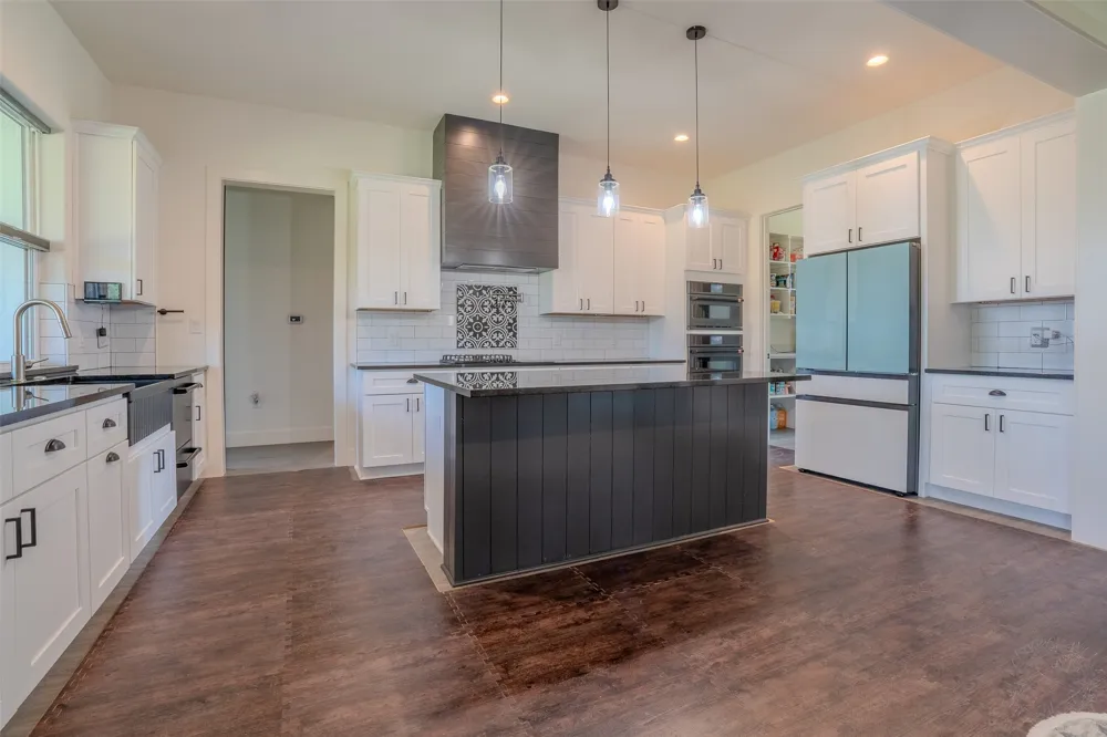 1028 County Road 337 Glen Rose, TX 76043