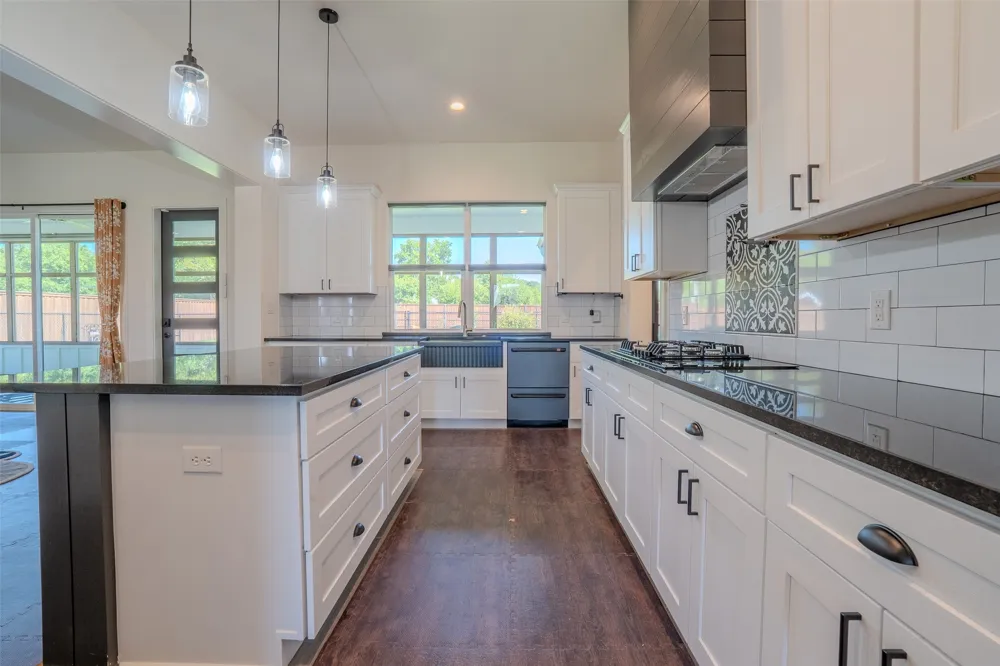 1028 County Road 337 Glen Rose, TX 76043
