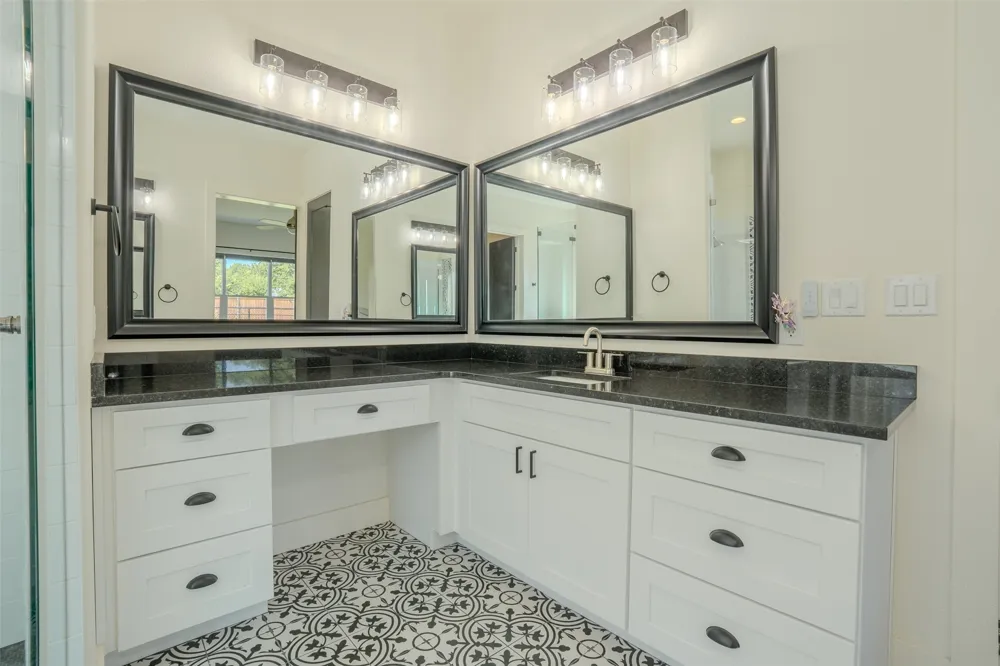 1028 County Road 337 Glen Rose, TX 76043