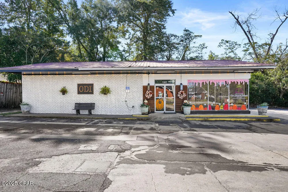 1307 Jackson Avenue Chipley, FL 32428
