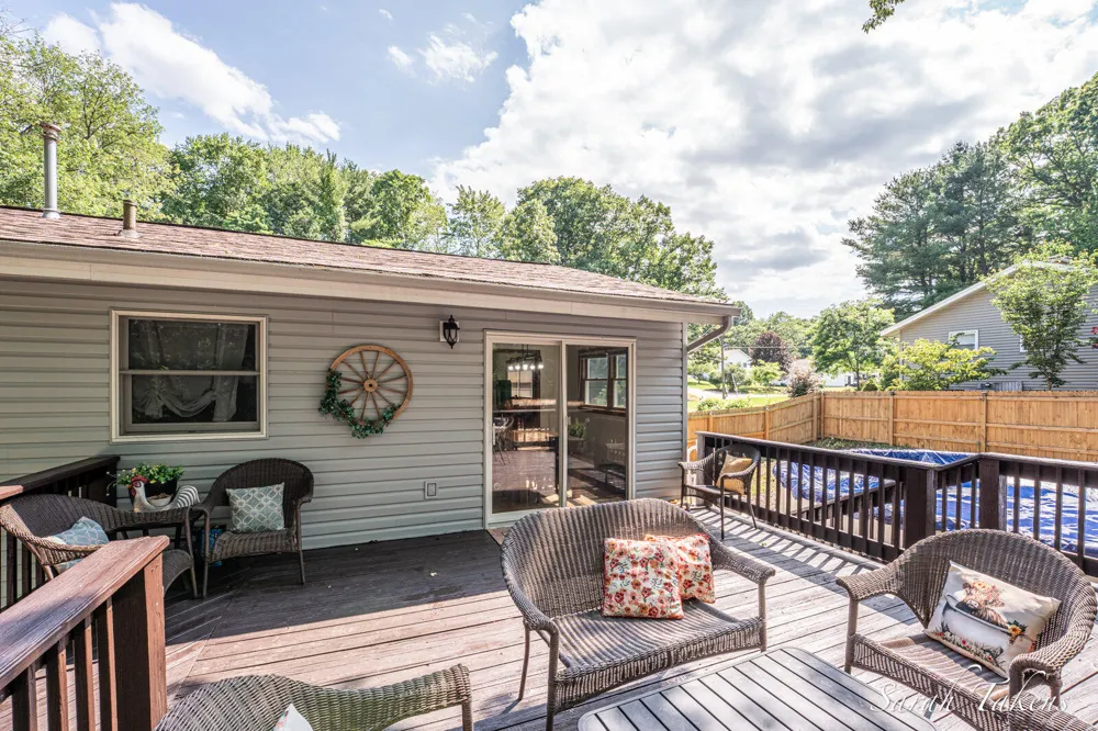 3860 E Pontaluna Road Fruitport, MI 49415