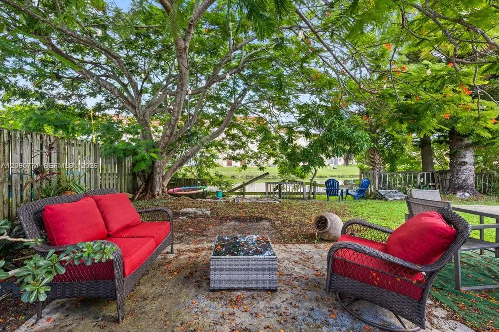 8921 NW 26th Pl Sunrise, FL 33322