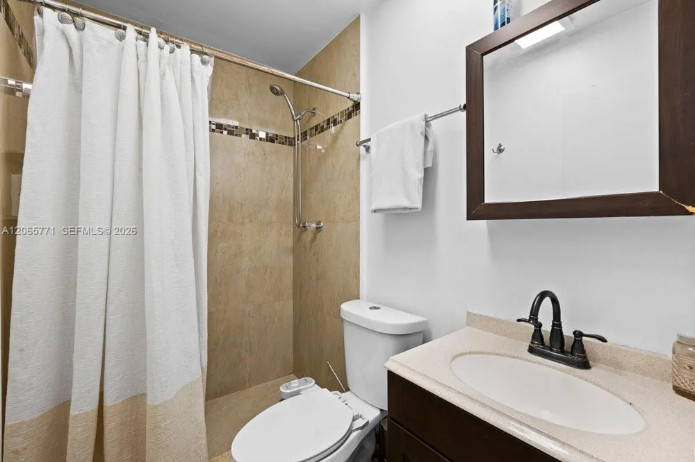 8921 NW 26th Pl Sunrise, FL 33322