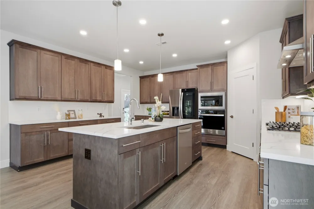 18733 14th Place W Lynnwood, WA 98037