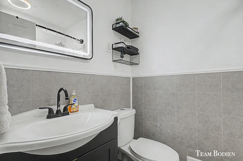 357 Mabel Street NW Alpine Township, MI 49321