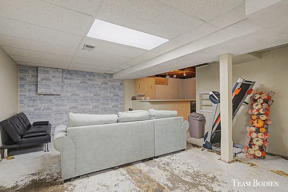 357 Mabel Street NW Alpine Township, MI 49321