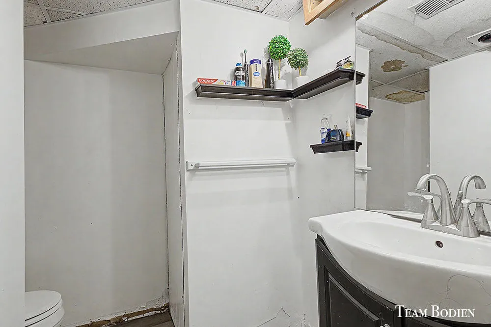 357 Mabel Street NW Alpine Township, MI 49321