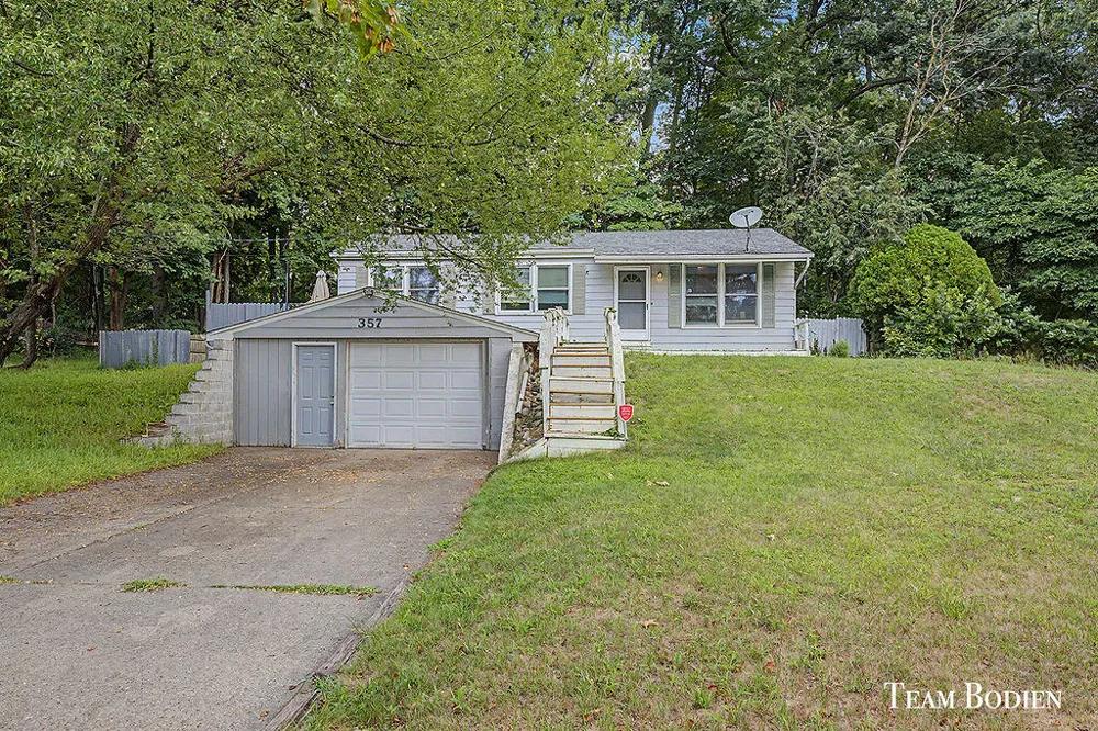 357 Mabel Street NW Alpine Township, MI 49321