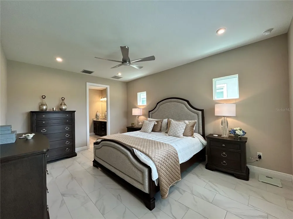 6085 HIDDEN BRANCH DRIVE Apollo Beach, FL 33572