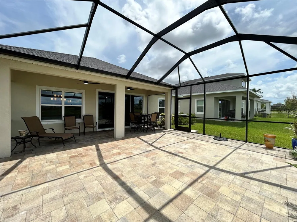 6085 HIDDEN BRANCH DRIVE Apollo Beach, FL 33572