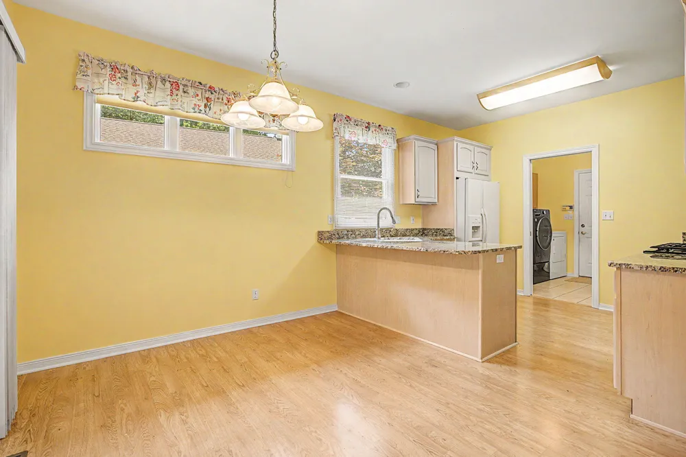 3015 S Wood Dale Drive Jackson, MI 49203