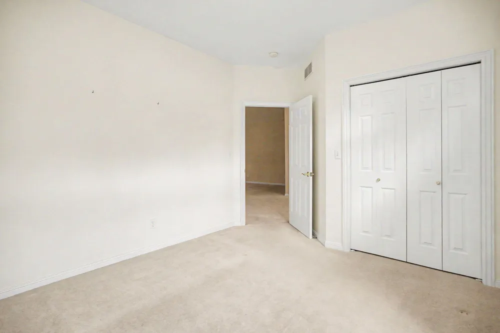 3015 S Wood Dale Drive Jackson, MI 49203