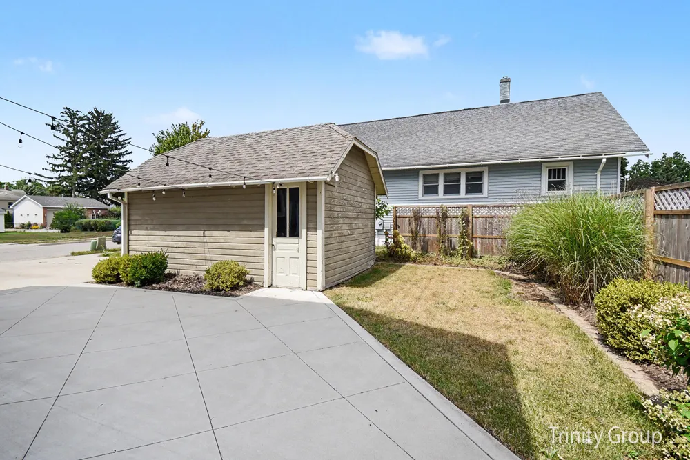 533 E Central Avenue Zeeland, MI 49464
