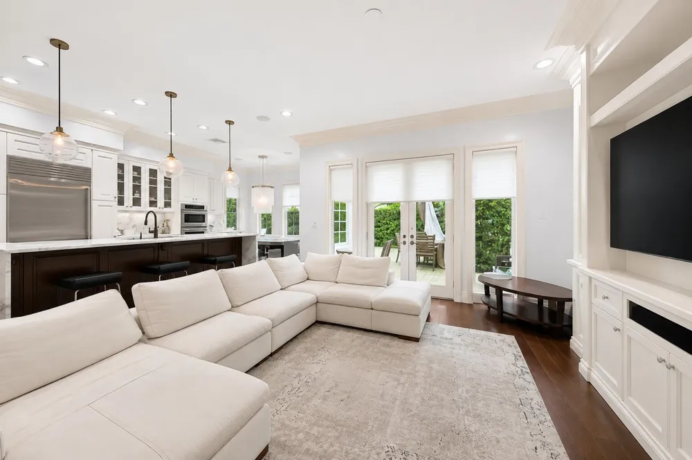 1118 RIO VISTA BOULEVARD Fort Lauderdale, FL 33301