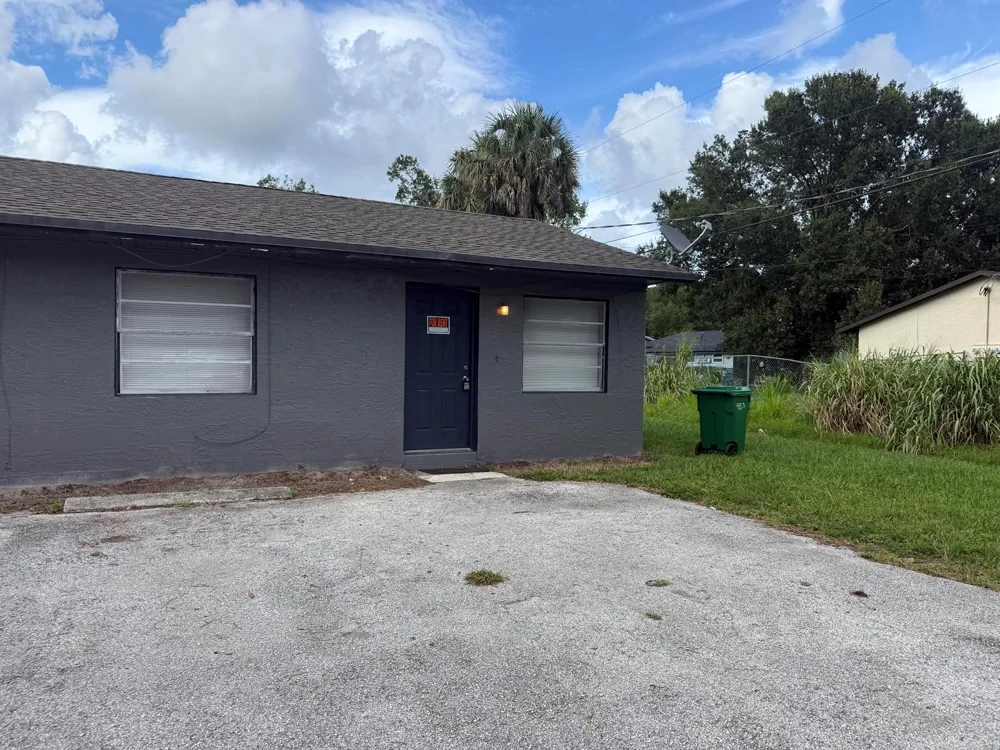5006 Sanibel Avenue Fort Pierce, FL 34951