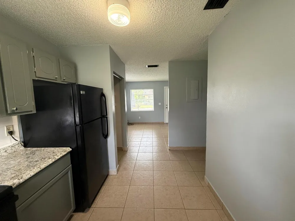 5006 Sanibel Avenue Fort Pierce, FL 34951