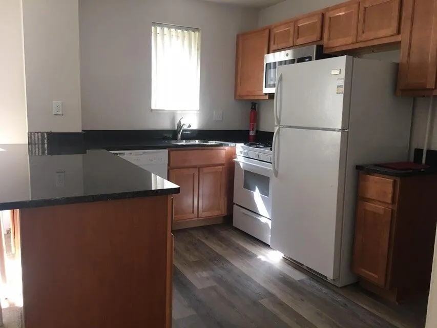 912 Oakland Avenue #4 Ann Arbor, MI 48104