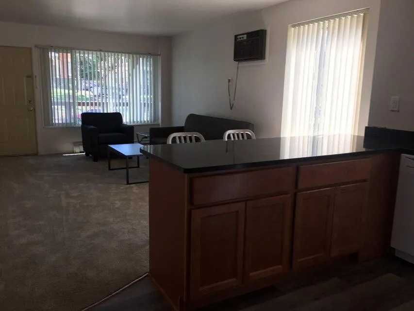 912 Oakland Avenue #4 Ann Arbor, MI 48104