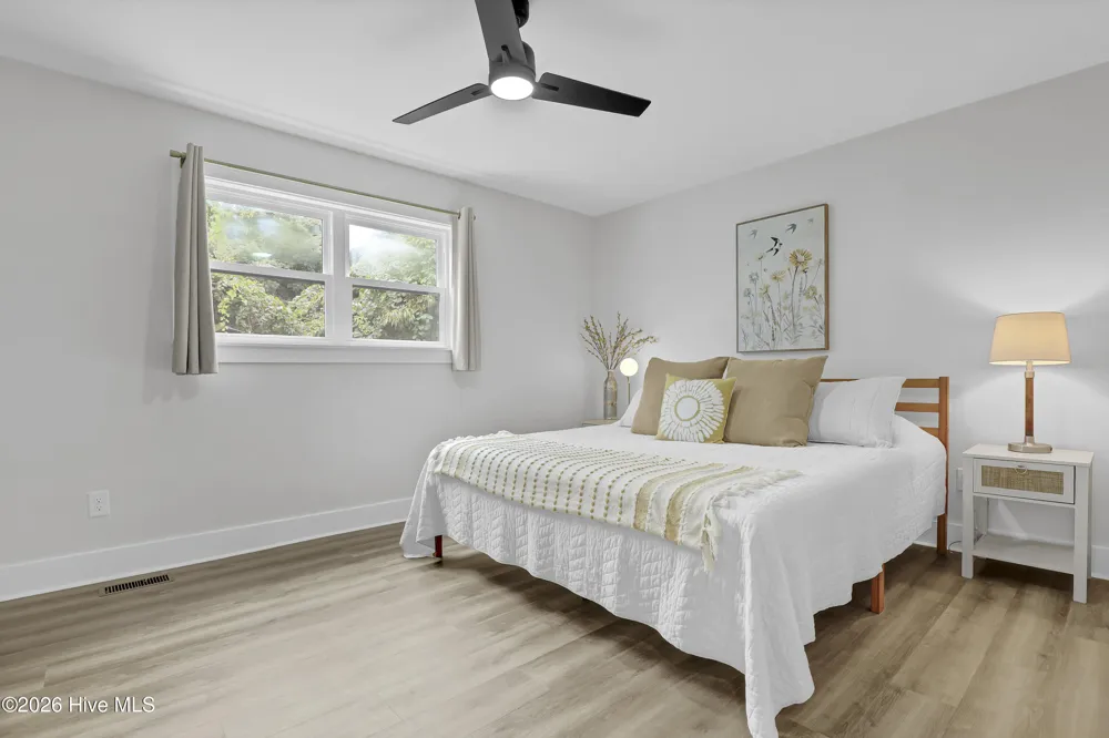 237 Riverside Drive Sneads Ferry, NC 28460