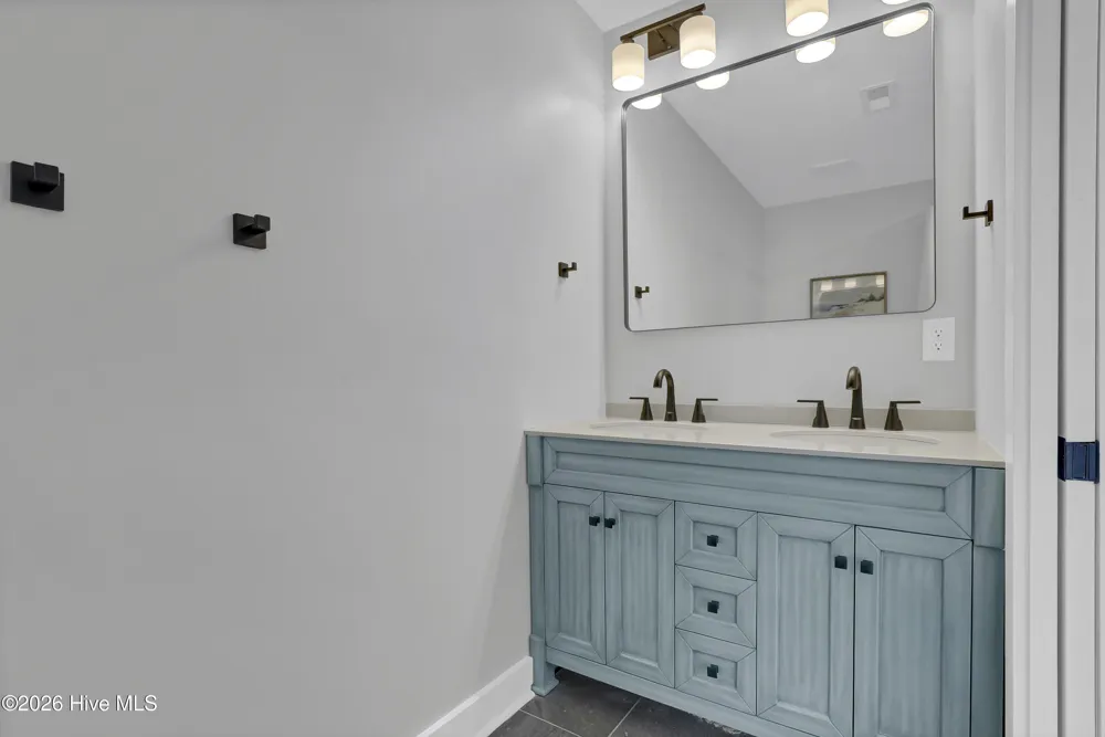 237 Riverside Drive Sneads Ferry, NC 28460