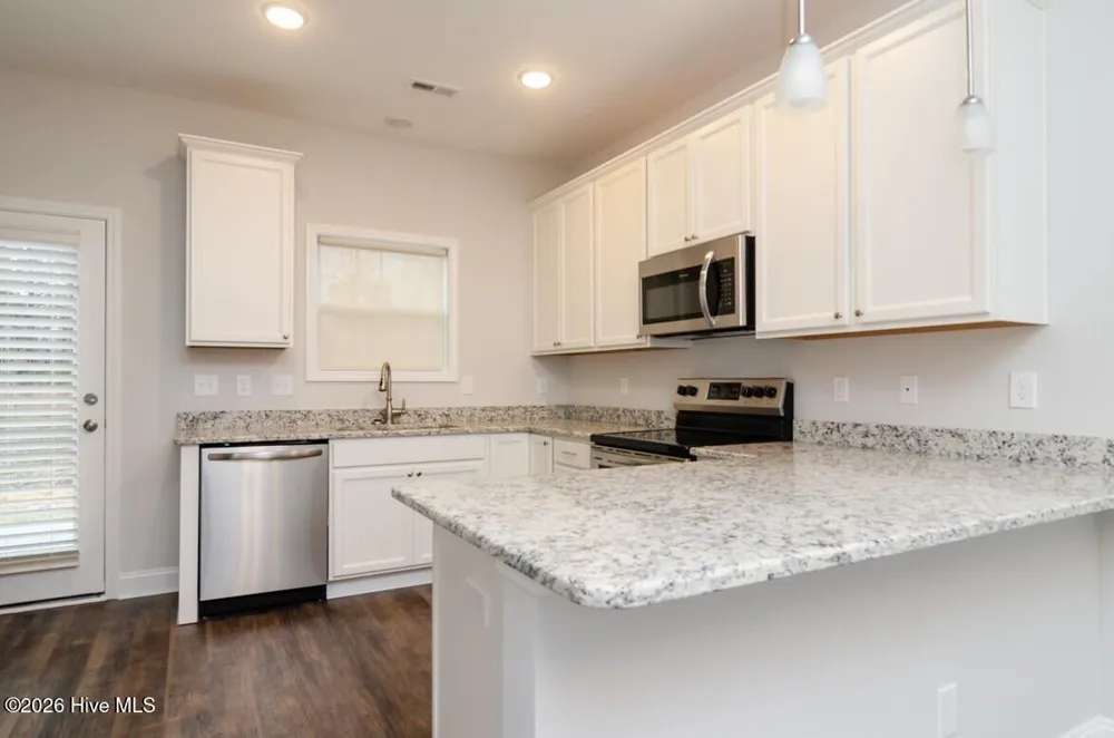 1575 Grey Cliff Wilmington, NC 28405