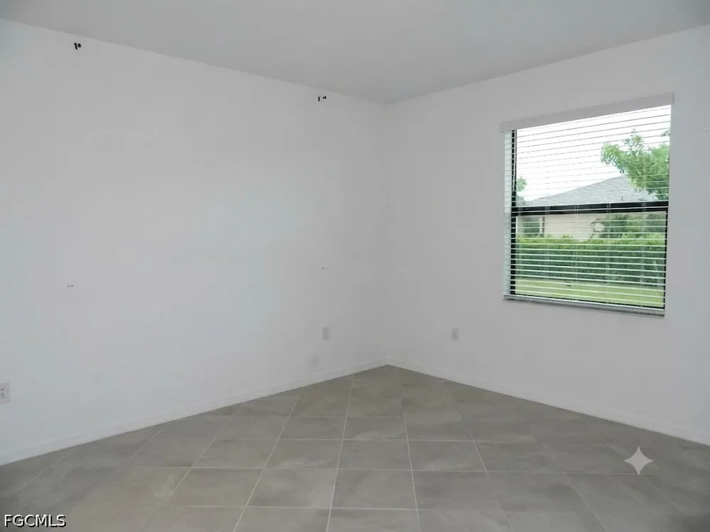 Menores Way Fort Myers, FL 33905