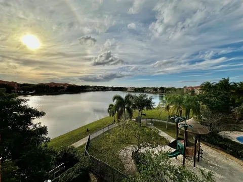 4600 SW 160TH AVENUE #639