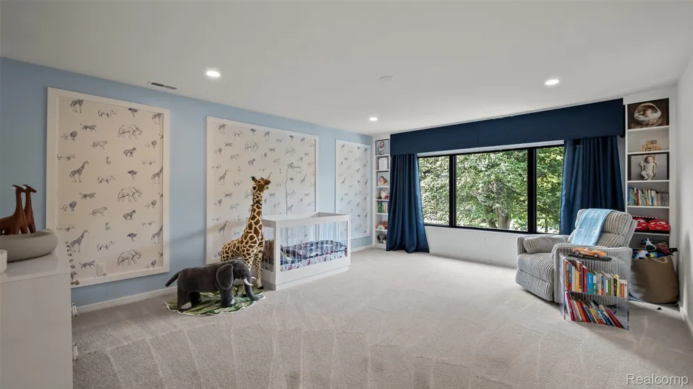 14 Beresford Court Bloomfield Charter Township, MI 48304