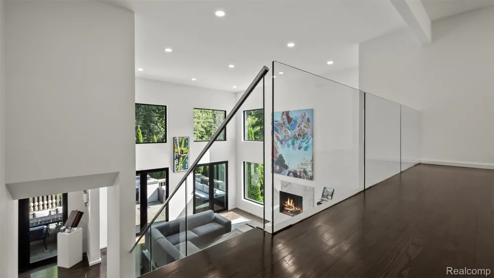 14 Beresford Court Bloomfield Charter Township, MI 48304