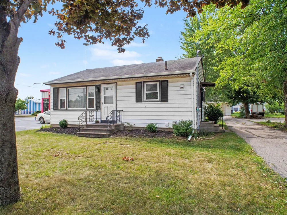 10705 E Second Street Unknown, MI 48835