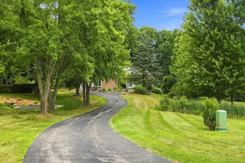 1085 Bear Creek Court