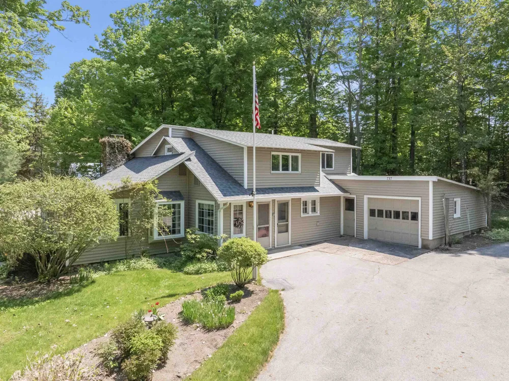 737 S Stony Point Road Suttons Bay Township, MI 49682