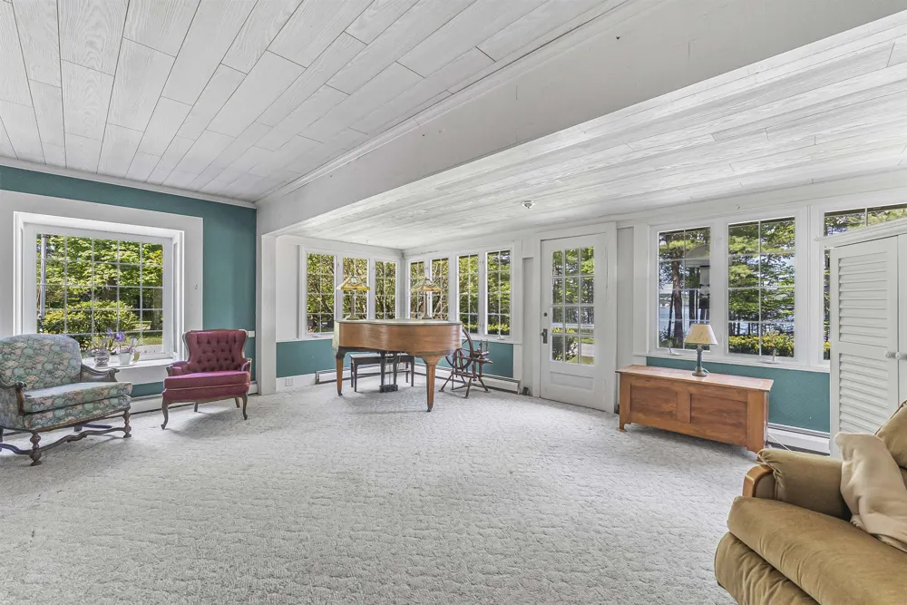 737 S Stony Point Road Suttons Bay Township, MI 49682