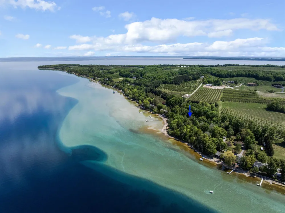 737 S Stony Point Road Suttons Bay Township, MI 49682