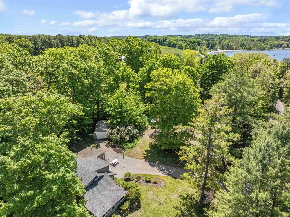 737 S Stony Point Road Suttons Bay Township, MI 49682