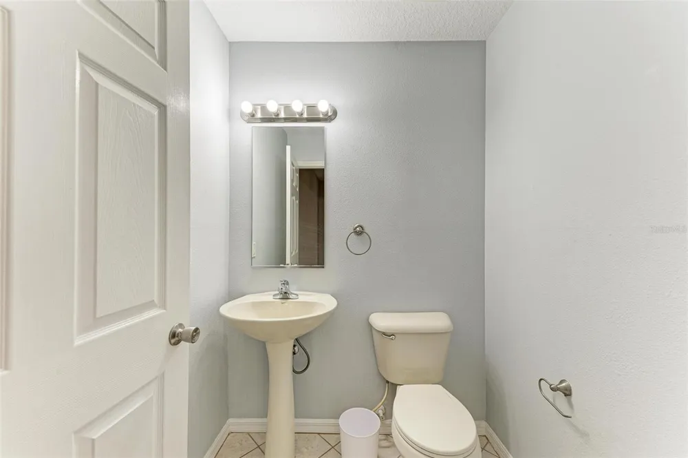 6218 FLAGFISH COURT #102 Bradenton, FL 34202
