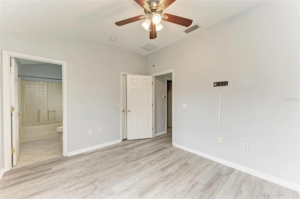 6218 FLAGFISH COURT #102 Bradenton, FL 34202