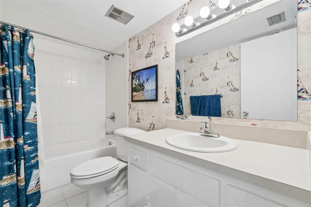 7465 BAY ISLAND DRIVE S #313 South Pasadena, FL 33707