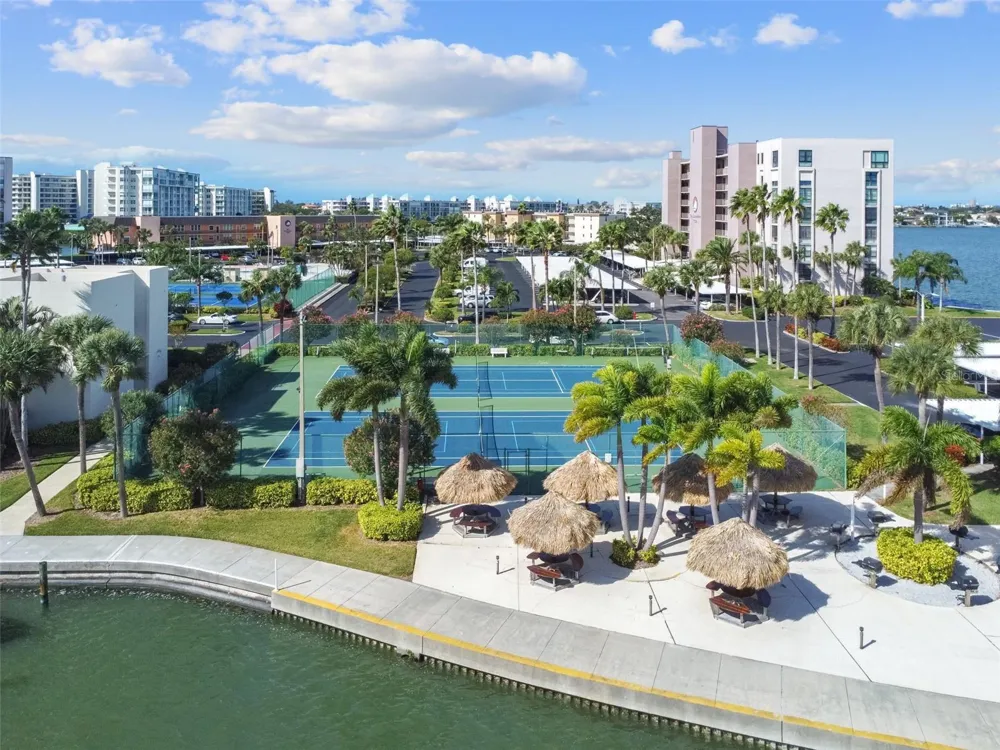 7465 BAY ISLAND DRIVE S #313 South Pasadena, FL 33707